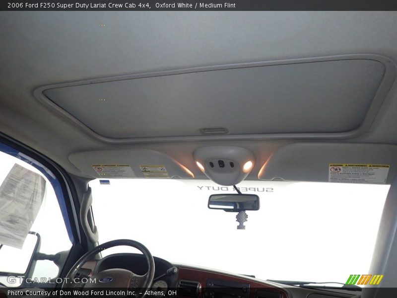 Oxford White / Medium Flint 2006 Ford F250 Super Duty Lariat Crew Cab 4x4