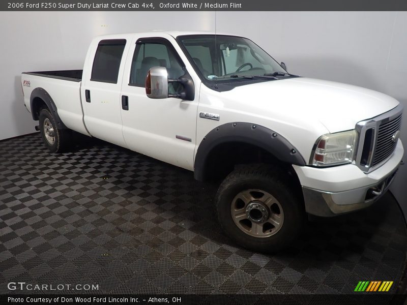 Oxford White / Medium Flint 2006 Ford F250 Super Duty Lariat Crew Cab 4x4