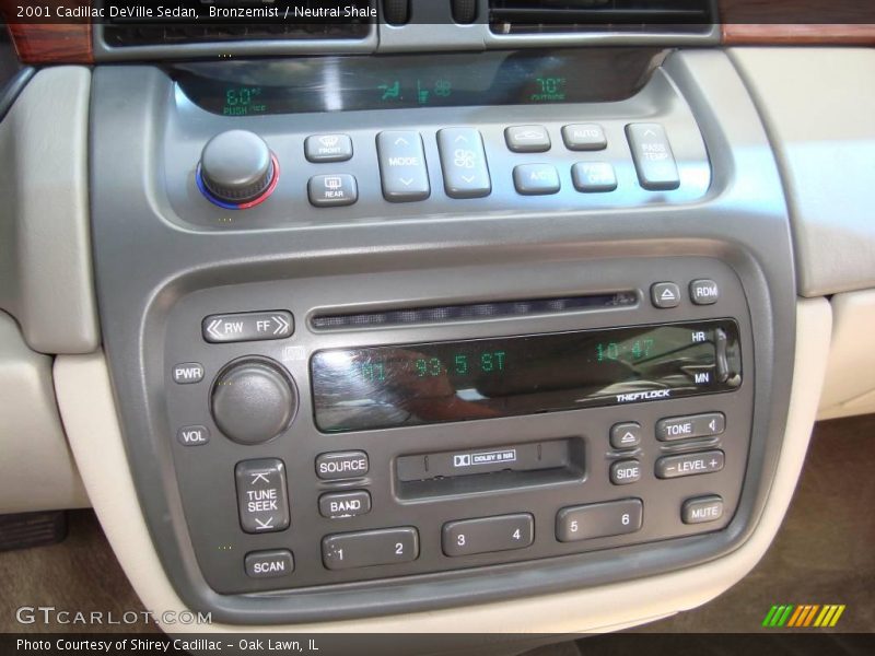 Bronzemist / Neutral Shale 2001 Cadillac DeVille Sedan