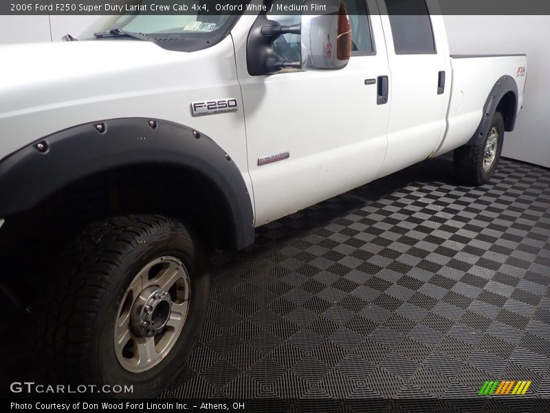 Oxford White / Medium Flint 2006 Ford F250 Super Duty Lariat Crew Cab 4x4