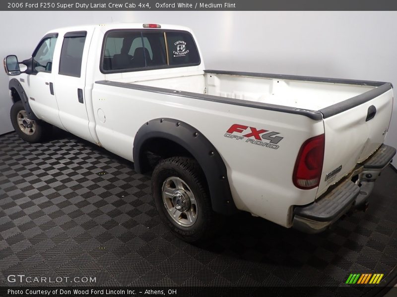 Oxford White / Medium Flint 2006 Ford F250 Super Duty Lariat Crew Cab 4x4