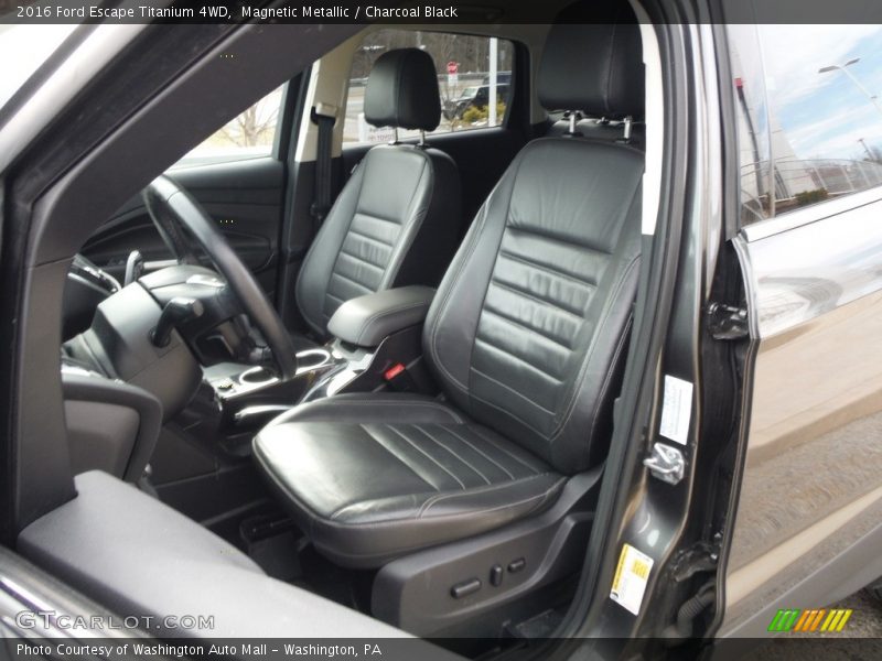 Magnetic Metallic / Charcoal Black 2016 Ford Escape Titanium 4WD