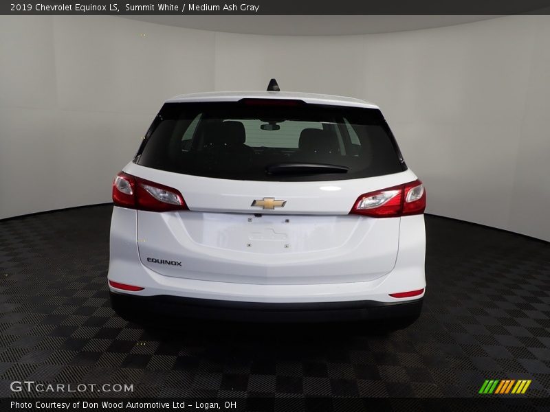 Summit White / Medium Ash Gray 2019 Chevrolet Equinox LS