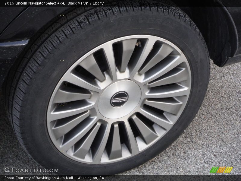  2016 Navigator Select 4x4 Wheel