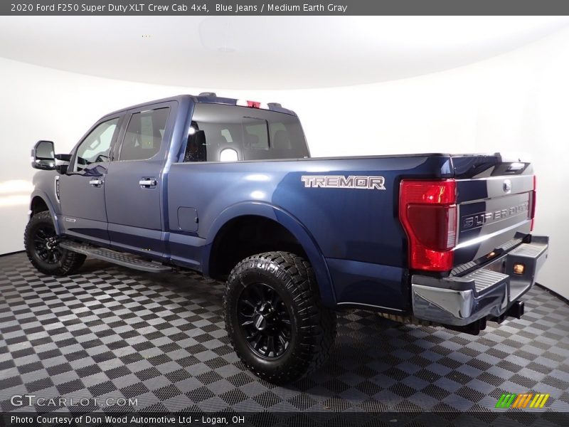 Blue Jeans / Medium Earth Gray 2020 Ford F250 Super Duty XLT Crew Cab 4x4