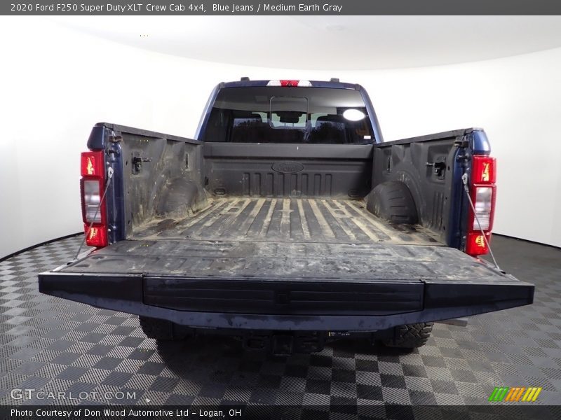 Blue Jeans / Medium Earth Gray 2020 Ford F250 Super Duty XLT Crew Cab 4x4