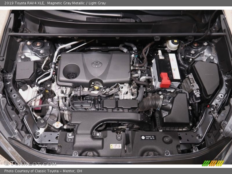 Magnetic Gray Metallic / Light Gray 2019 Toyota RAV4 XLE