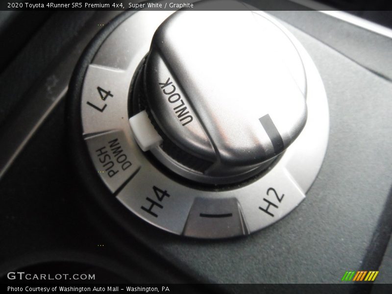 Super White / Graphite 2020 Toyota 4Runner SR5 Premium 4x4