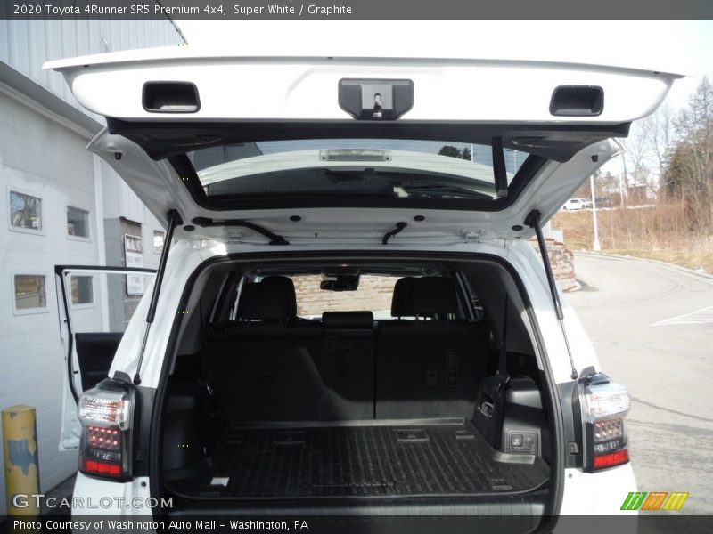 Super White / Graphite 2020 Toyota 4Runner SR5 Premium 4x4