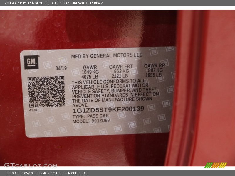 Cajun Red Tintcoat / Jet Black 2019 Chevrolet Malibu LT