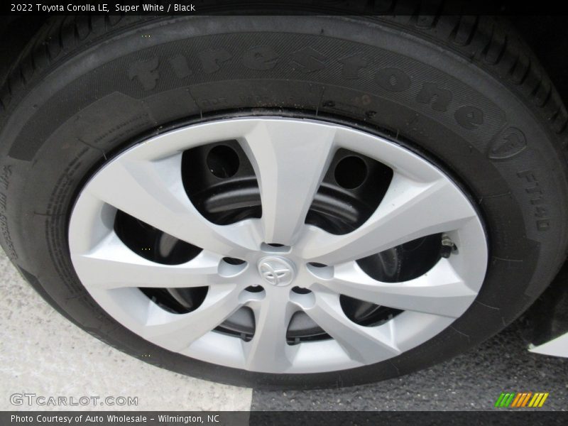 Super White / Black 2022 Toyota Corolla LE