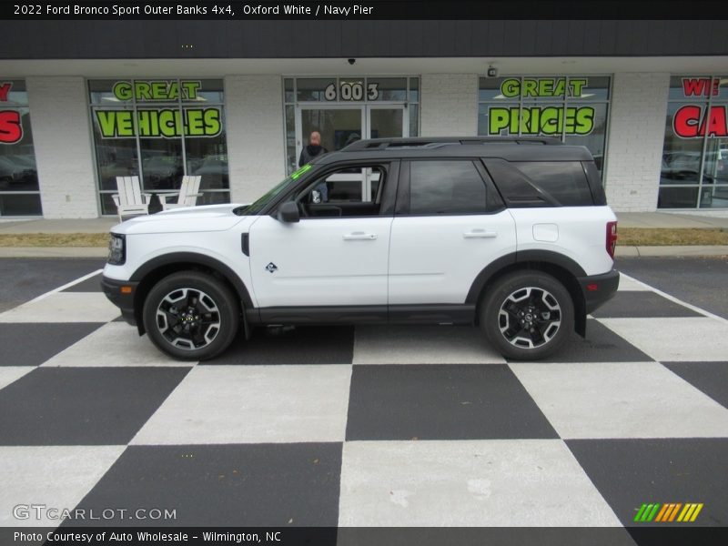 Oxford White / Navy Pier 2022 Ford Bronco Sport Outer Banks 4x4