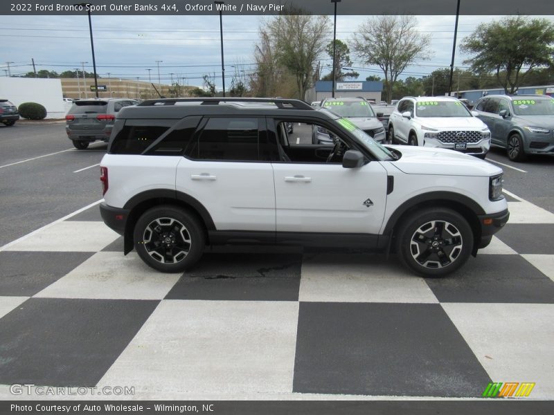 Oxford White / Navy Pier 2022 Ford Bronco Sport Outer Banks 4x4
