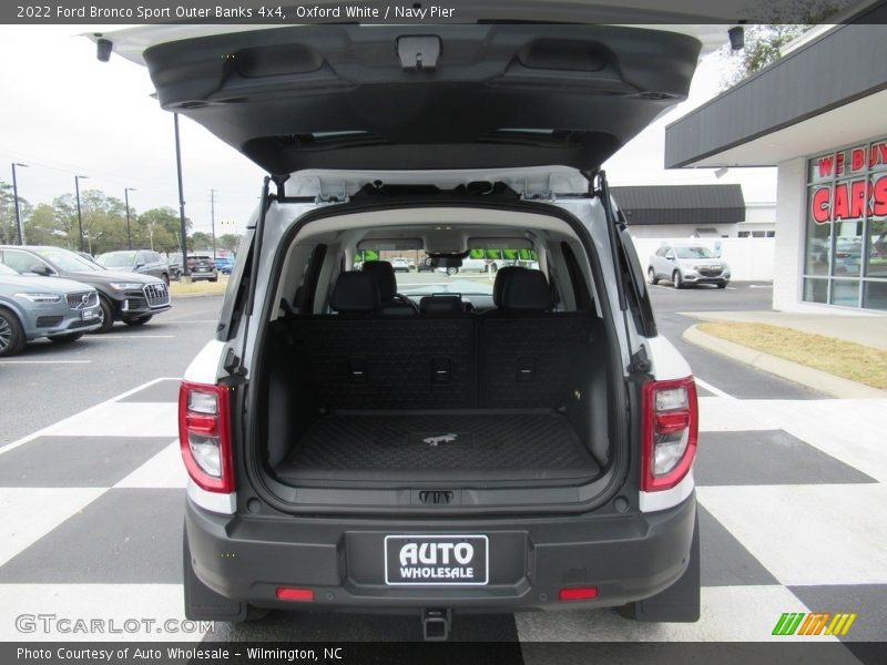Oxford White / Navy Pier 2022 Ford Bronco Sport Outer Banks 4x4