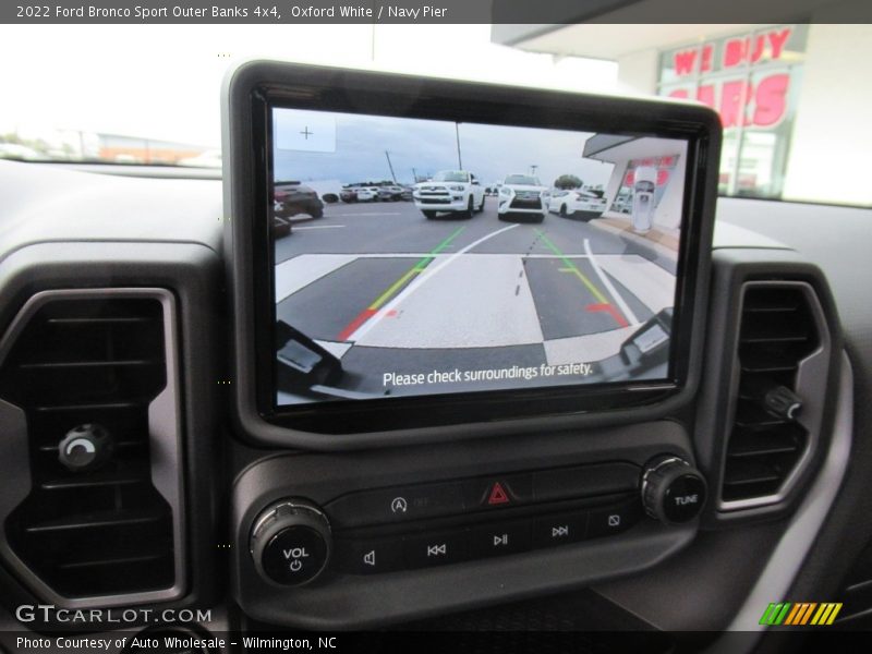 Oxford White / Navy Pier 2022 Ford Bronco Sport Outer Banks 4x4