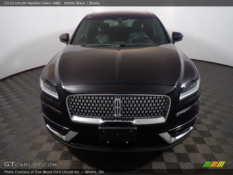Infinite Black / Ebony 2019 Lincoln Nautilus Select AWD