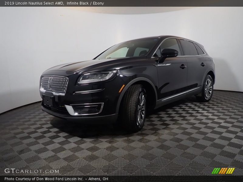 Infinite Black / Ebony 2019 Lincoln Nautilus Select AWD