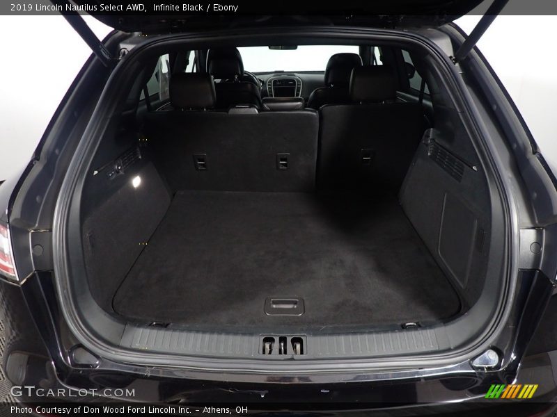 Infinite Black / Ebony 2019 Lincoln Nautilus Select AWD