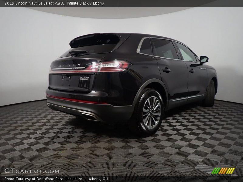 Infinite Black / Ebony 2019 Lincoln Nautilus Select AWD