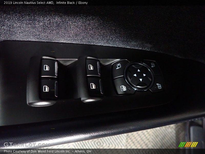 Infinite Black / Ebony 2019 Lincoln Nautilus Select AWD