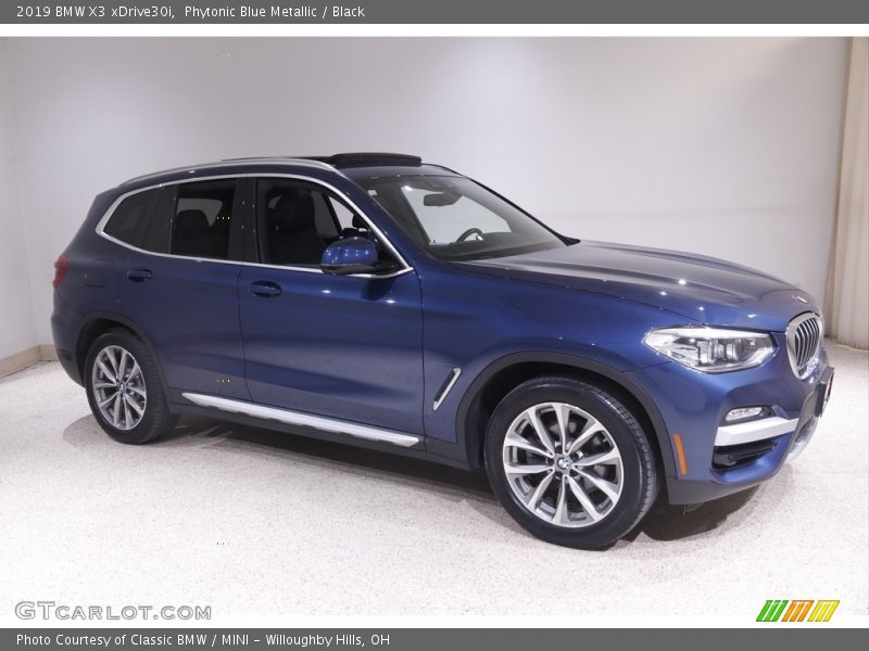Phytonic Blue Metallic / Black 2019 BMW X3 xDrive30i