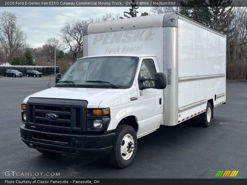 Front 3/4 View of 2016 E-Series Van E350 Cutaway Commercial Moving Truck