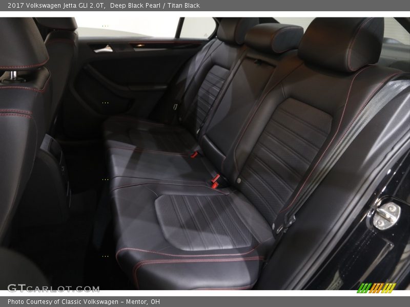Deep Black Pearl / Titan Black 2017 Volkswagen Jetta GLI 2.0T