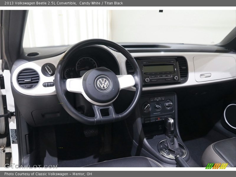 Candy White / Titan Black 2013 Volkswagen Beetle 2.5L Convertible