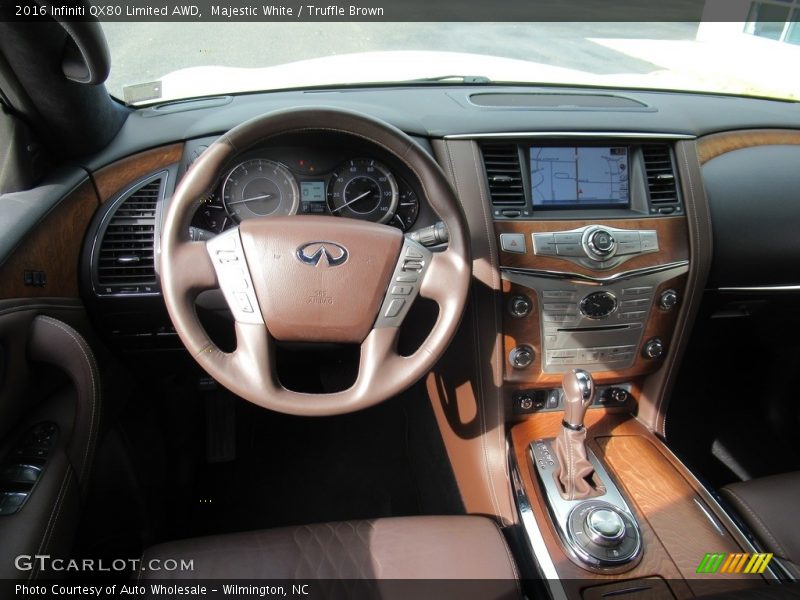 Dashboard of 2016 QX80 Limited AWD