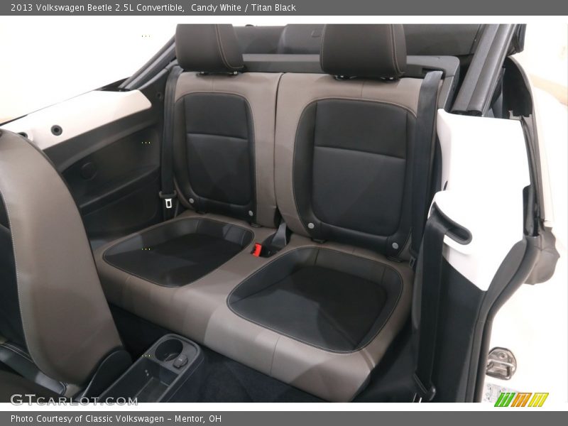 Candy White / Titan Black 2013 Volkswagen Beetle 2.5L Convertible