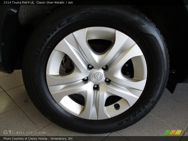 Classic Silver Metallic / Ash 2014 Toyota RAV4 LE