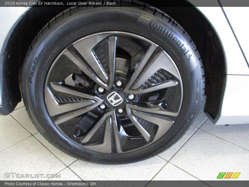 Lunar Silver Metallic / Black 2019 Honda Civic EX Hatchback