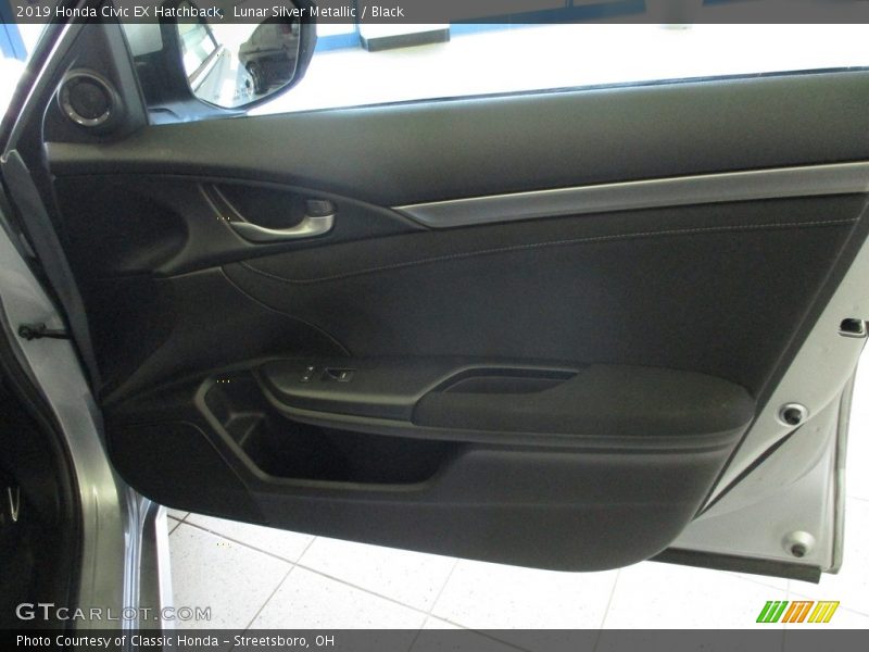 Lunar Silver Metallic / Black 2019 Honda Civic EX Hatchback