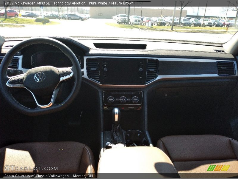 Pure White / Mauro Brown 2022 Volkswagen Atlas SE Technology 4Motion
