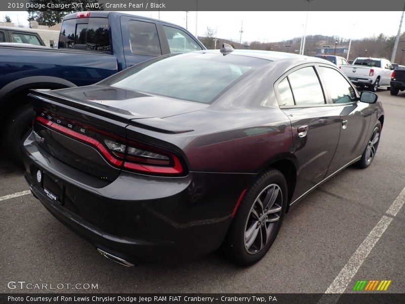 Granite Pearl / Black 2019 Dodge Charger SXT AWD