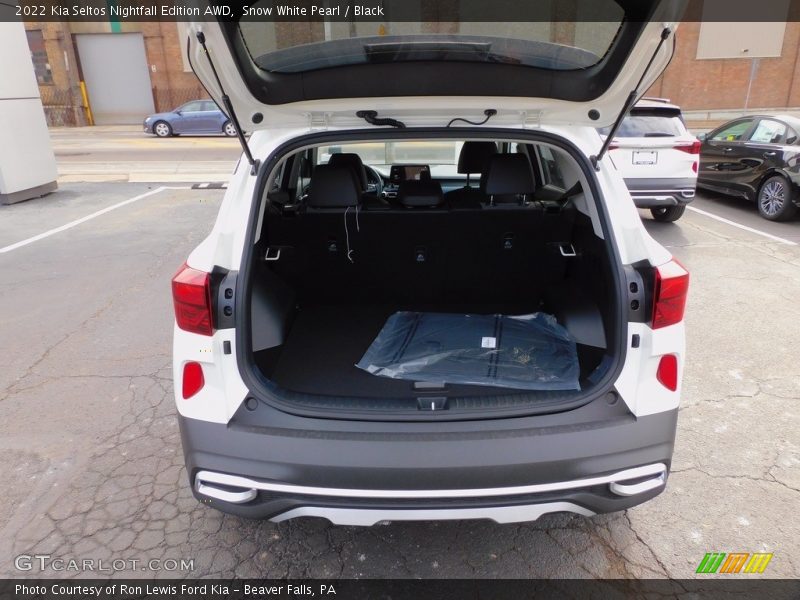 Snow White Pearl / Black 2022 Kia Seltos Nightfall Edition AWD