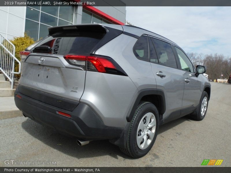 Silver Sky Metallic / Black 2019 Toyota RAV4 LE AWD