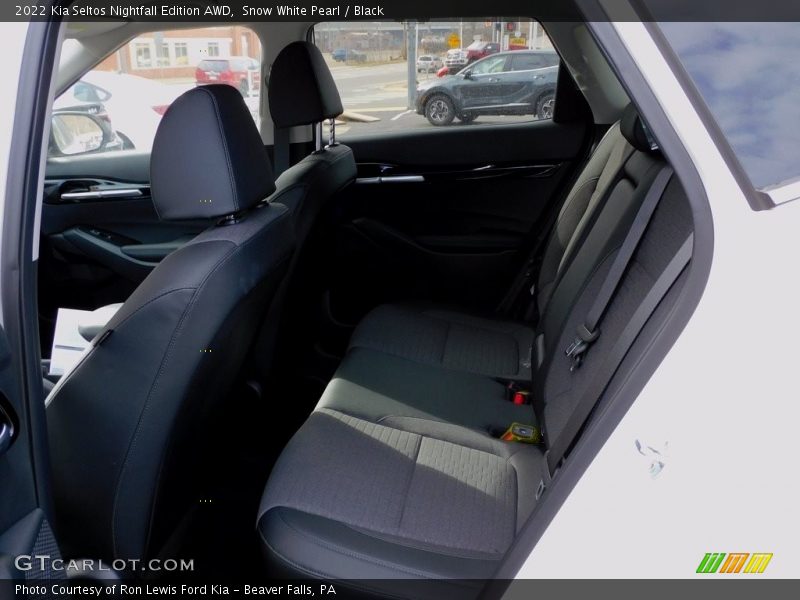 Snow White Pearl / Black 2022 Kia Seltos Nightfall Edition AWD