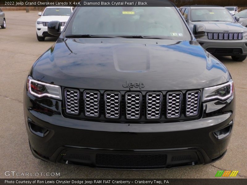 Diamond Black Crystal Pearl / Black 2022 Jeep Grand Cherokee Laredo X 4x4
