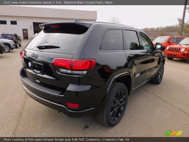 Diamond Black Crystal Pearl / Black 2022 Jeep Grand Cherokee Laredo X 4x4