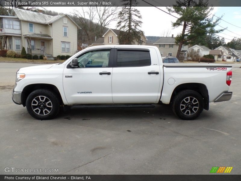 Super White / Black 2016 Toyota Tundra SR5 CrewMax 4x4