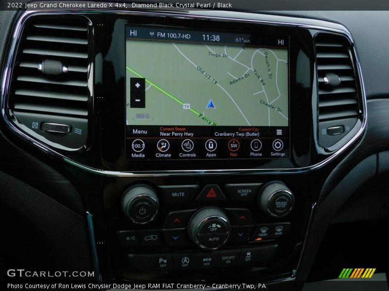 Diamond Black Crystal Pearl / Black 2022 Jeep Grand Cherokee Laredo X 4x4