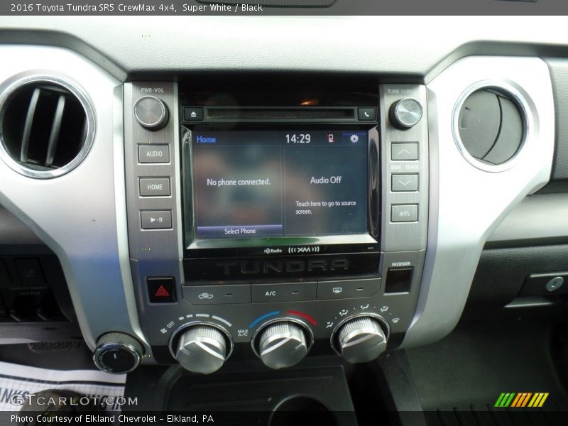 Super White / Black 2016 Toyota Tundra SR5 CrewMax 4x4