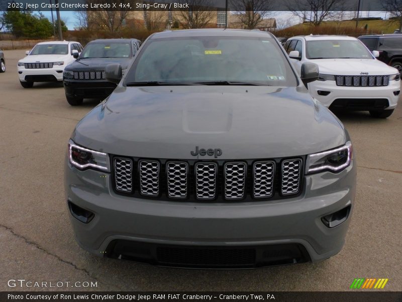 Sting-Gray / Black 2022 Jeep Grand Cherokee Laredo X 4x4