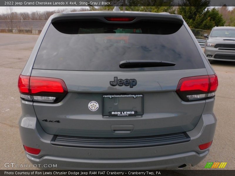 Sting-Gray / Black 2022 Jeep Grand Cherokee Laredo X 4x4
