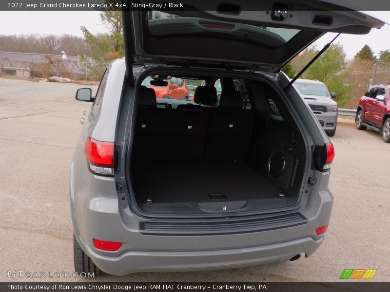 Sting-Gray / Black 2022 Jeep Grand Cherokee Laredo X 4x4