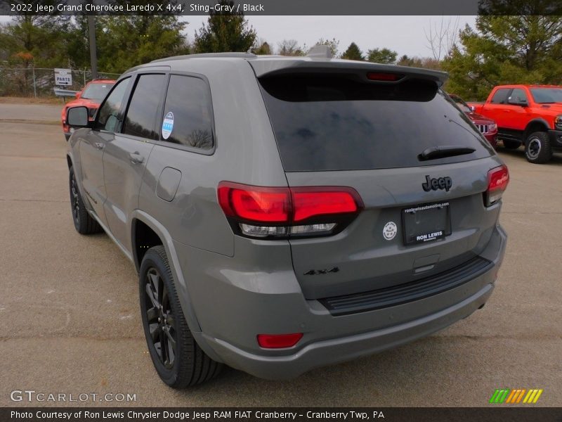 Sting-Gray / Black 2022 Jeep Grand Cherokee Laredo X 4x4