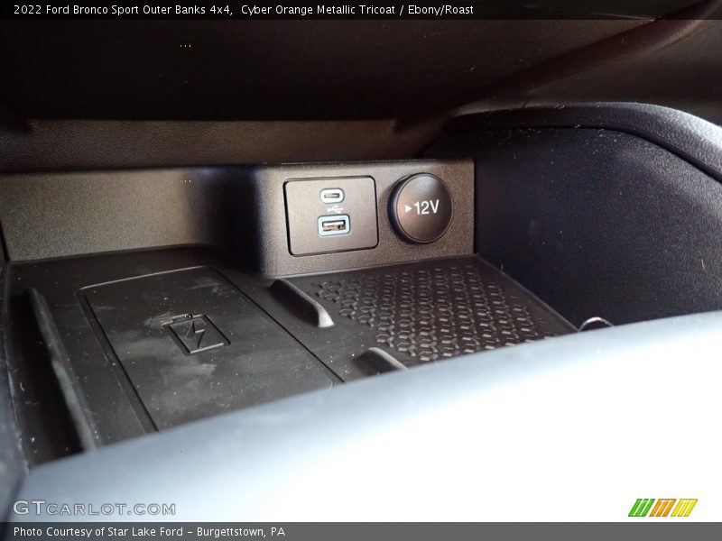 Cyber Orange Metallic Tricoat / Ebony/Roast 2022 Ford Bronco Sport Outer Banks 4x4