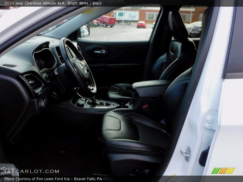 Bright White / Black 2020 Jeep Cherokee Altitude 4x4