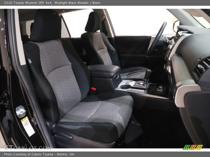 Midnight Black Metallic / Black 2016 Toyota 4Runner SR5 4x4